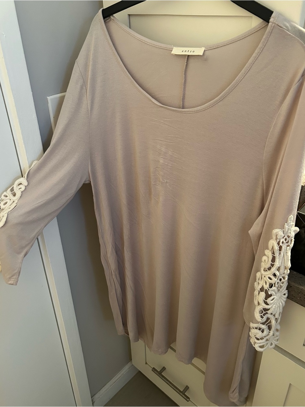EUC ENTRO Brand Taupe Lace-Sleeve Women's Top